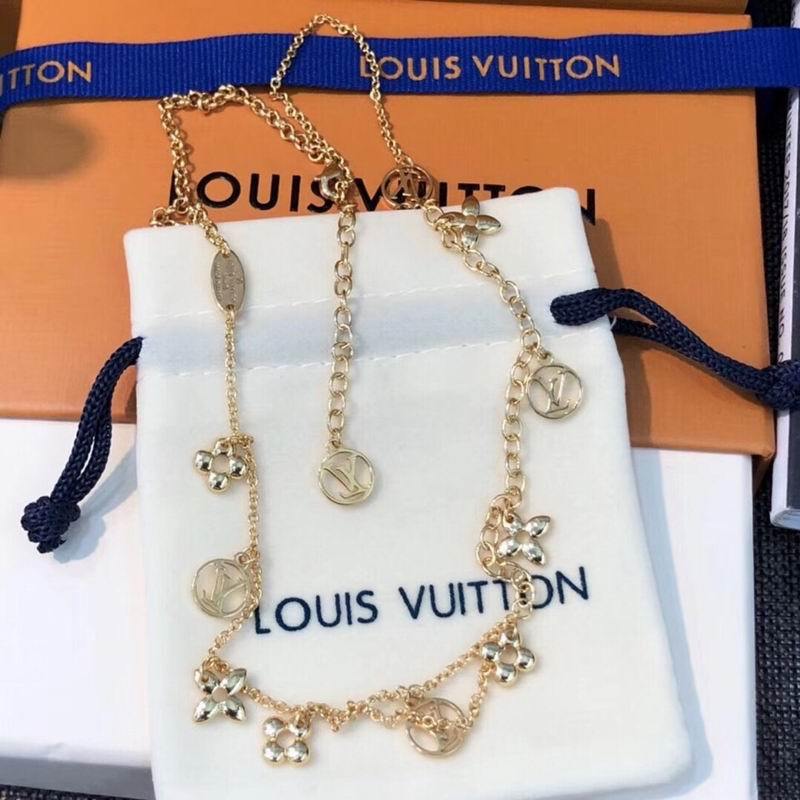 LV Necklaces 15